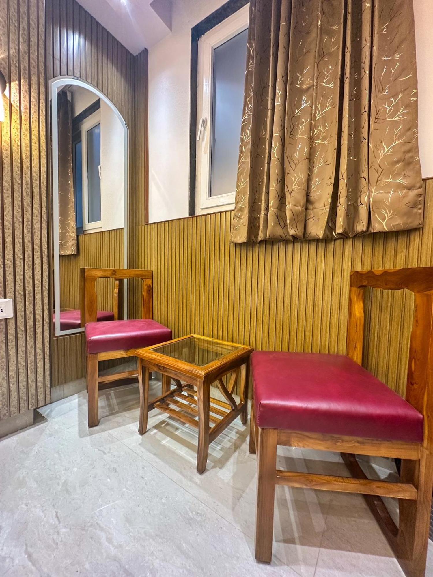 Bed and Breakfast Delhi Delight Premium Neu-Delhi Exterior foto