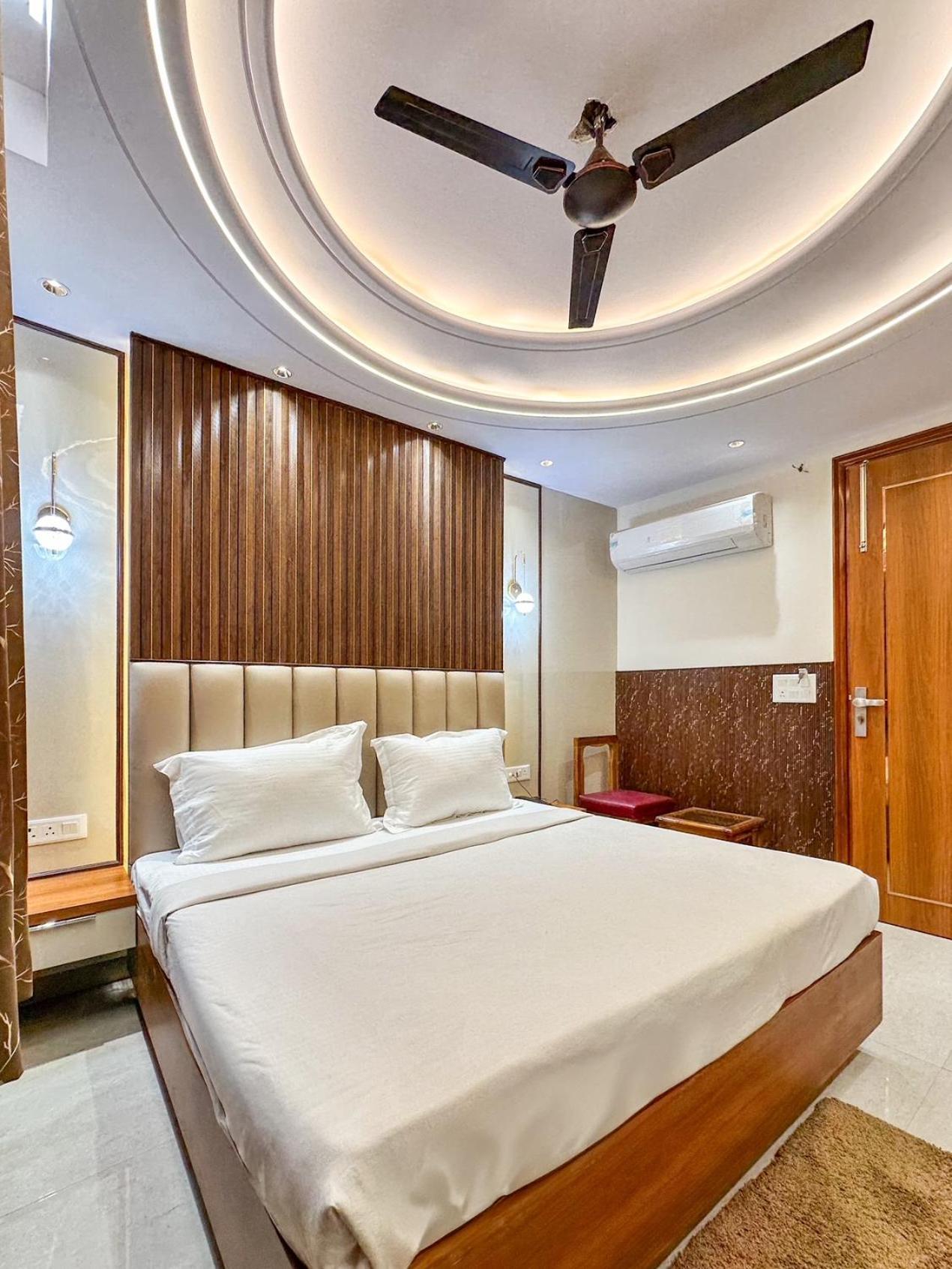 Bed and Breakfast Delhi Delight Premium Neu-Delhi Exterior foto