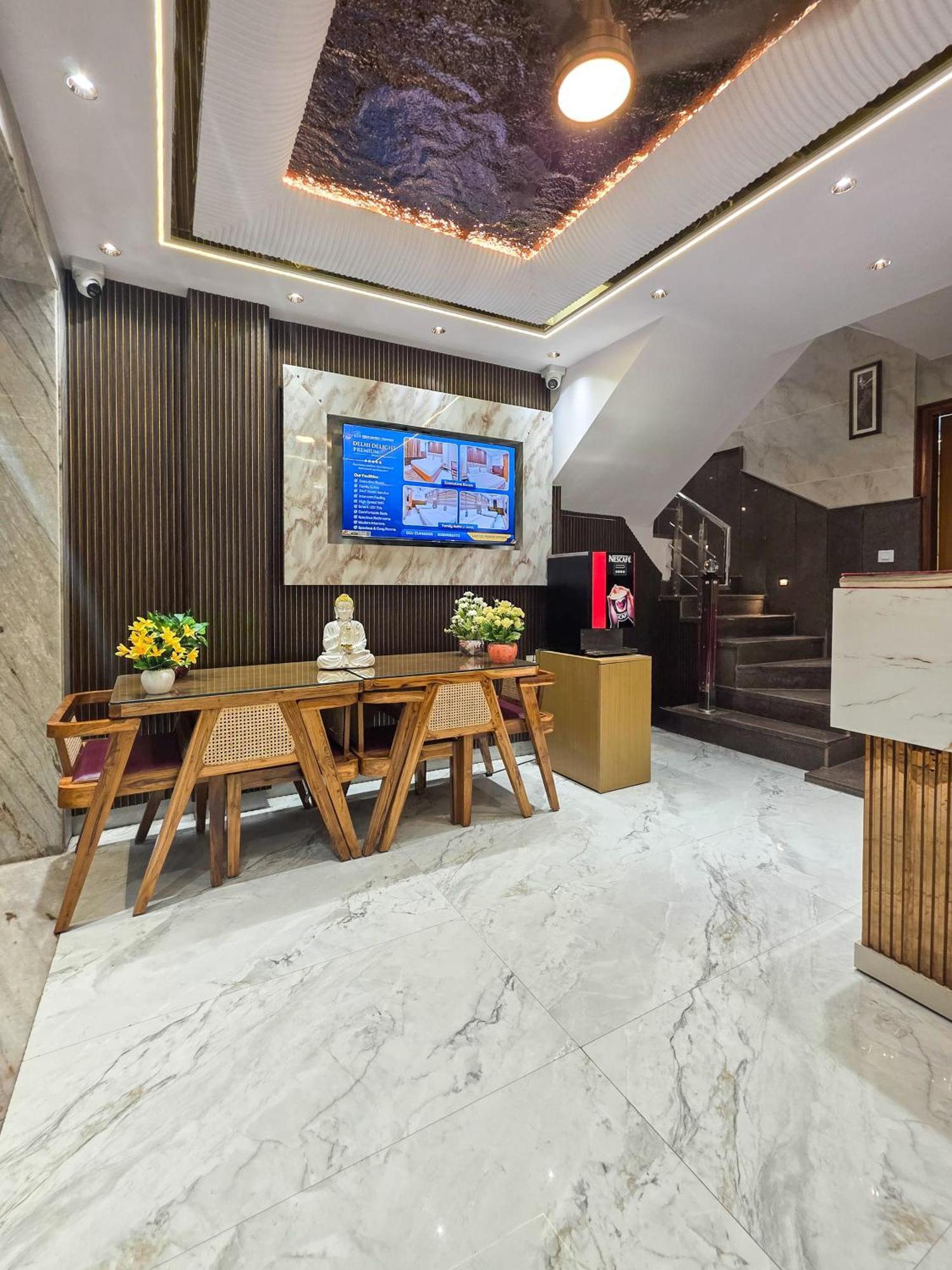 Bed and Breakfast Delhi Delight Premium Neu-Delhi Exterior foto