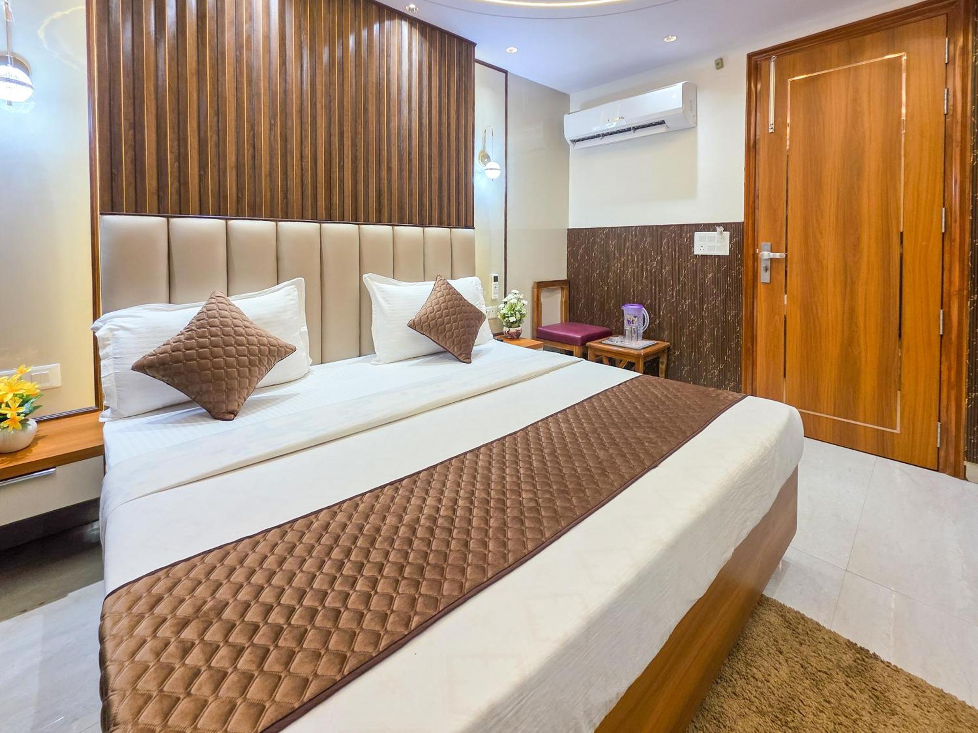 Bed and Breakfast Delhi Delight Premium Neu-Delhi Exterior foto